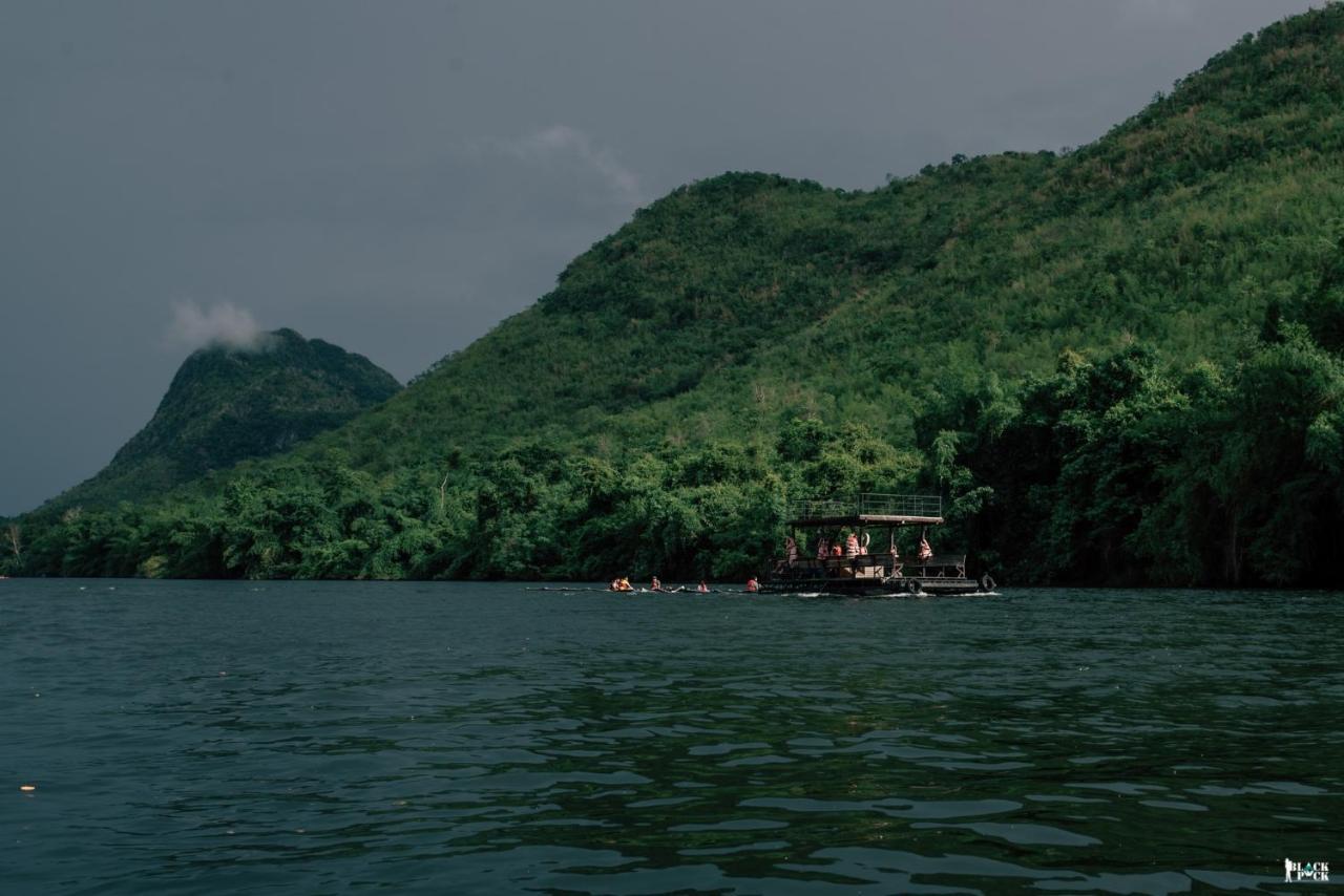 ชอว์ งาทอง รีสอร์ต Chor Ngar Thong Erawan Kanchanaburi Exterior foto